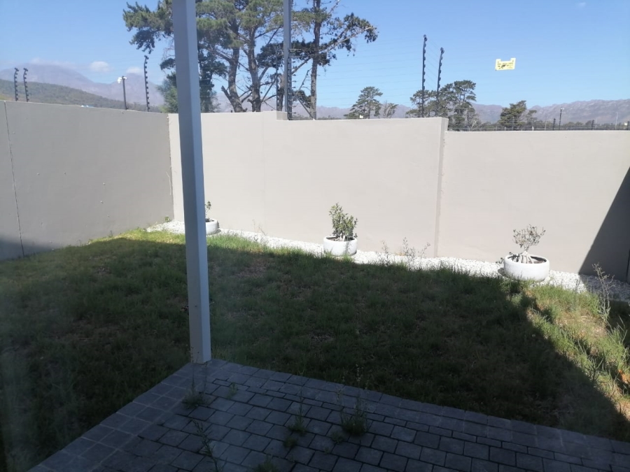 2 Bedroom Property for Sale in Somerset Lakes Western Cape